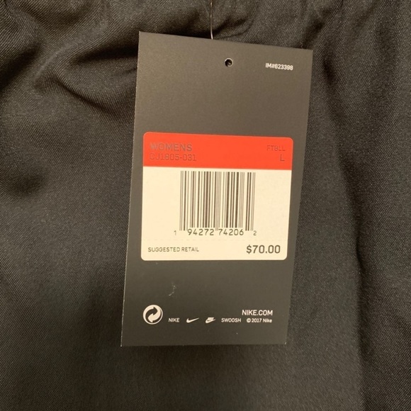 Nike Basketball women’s Joggers $75 - Picture 4 of 4